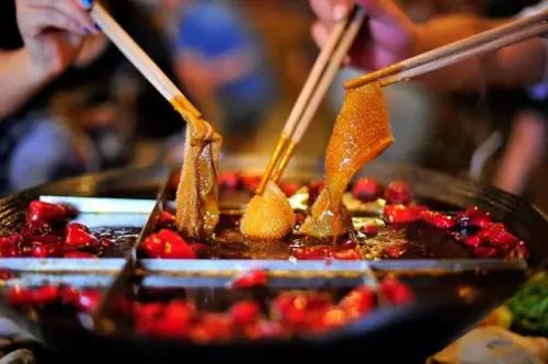 杜海涛火锅店被责令停业背后，明星餐饮店正在暴雷？-玩转网