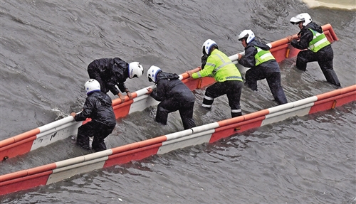 图片[2]-郑州暴雨引发洪涝次生灾害已致51人遇难，经济损失655亿-玩转网