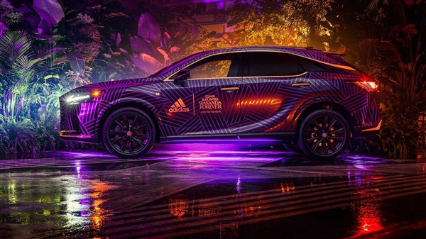 图片[3]-雷克萨斯RX 500h特别版发布！外观和内饰设计灵感源自于漫威系列电影 专门为瓦坎达设计-玩转网