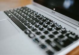 笔记本电脑开机键坏了怎么开机?笔记本开机键坏了如何开启-玩转网